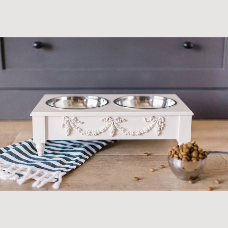 French Country Pet Feeder Swag and Ribbons