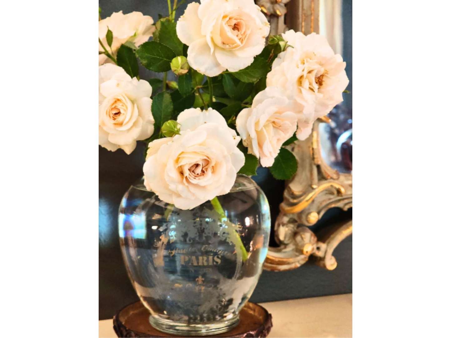Exquisite French Etched Vase - Timeless Elegance for Your Home Decor