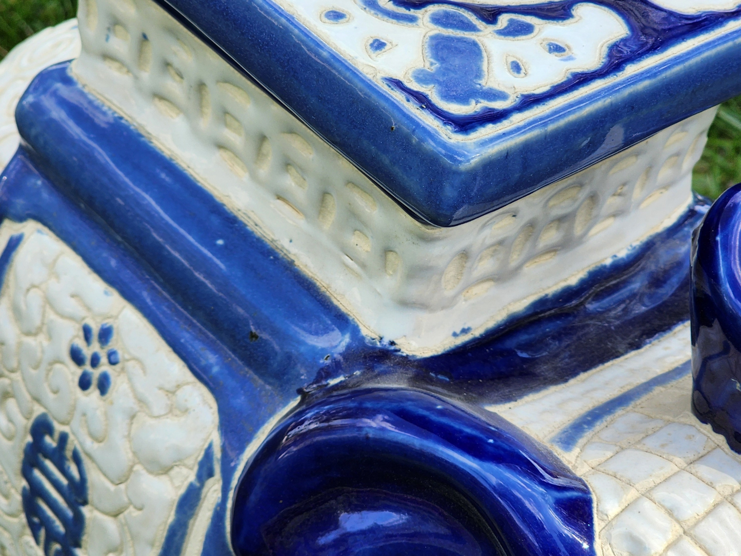 Blue Chinoiserie Elephant Garden Stool