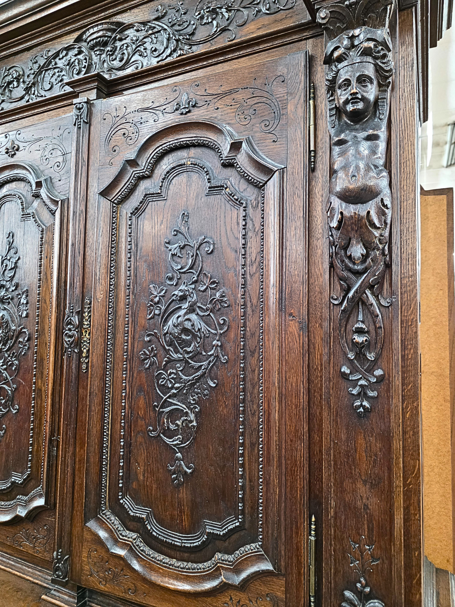Antique Furniture 